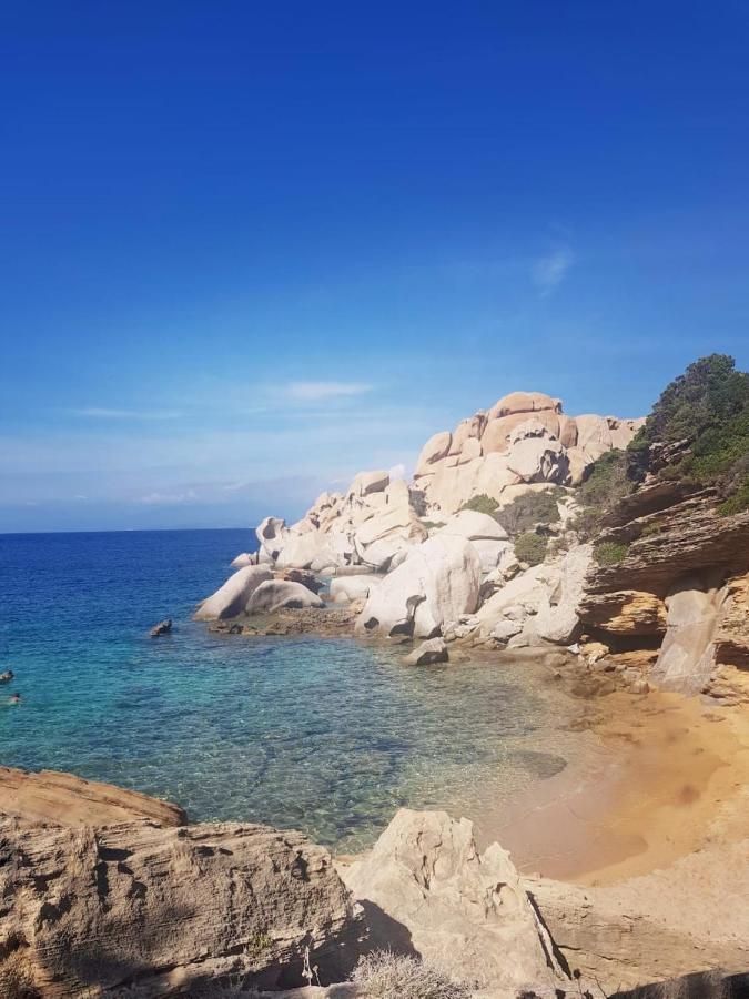 B&B Unique Art Santa Teresa Gallura Bagian luar foto